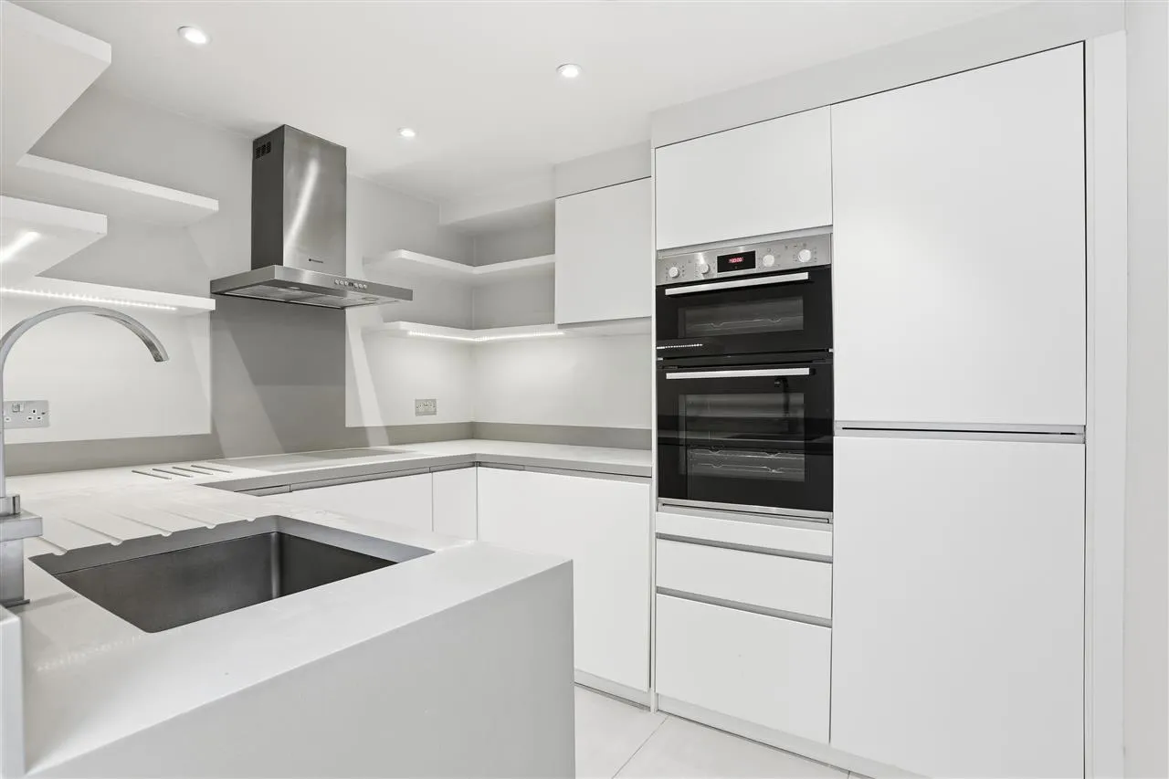 Leighton Road, London, photo 3