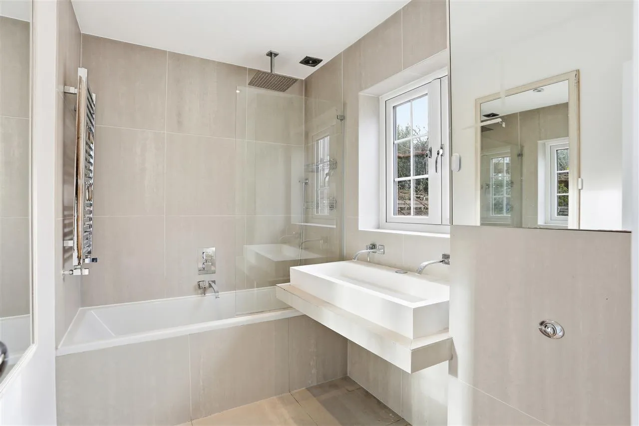 Leighton Road, London, photo 7