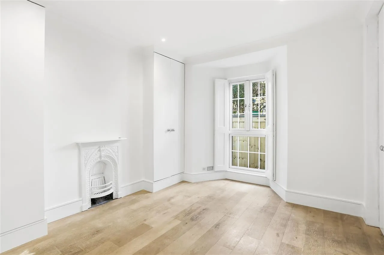 Leighton Road, London, photo 4