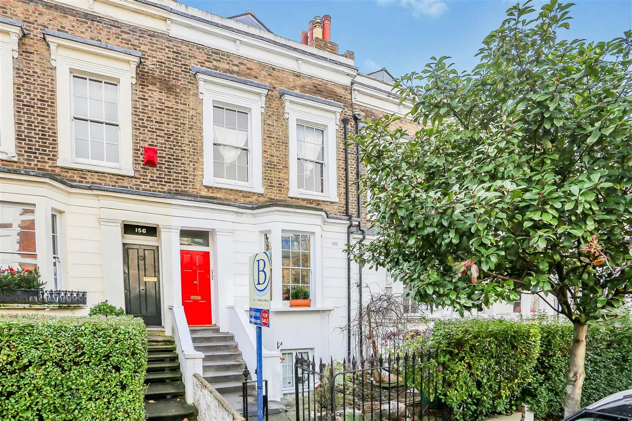 1 bed flat for sale — Leighton Road, London