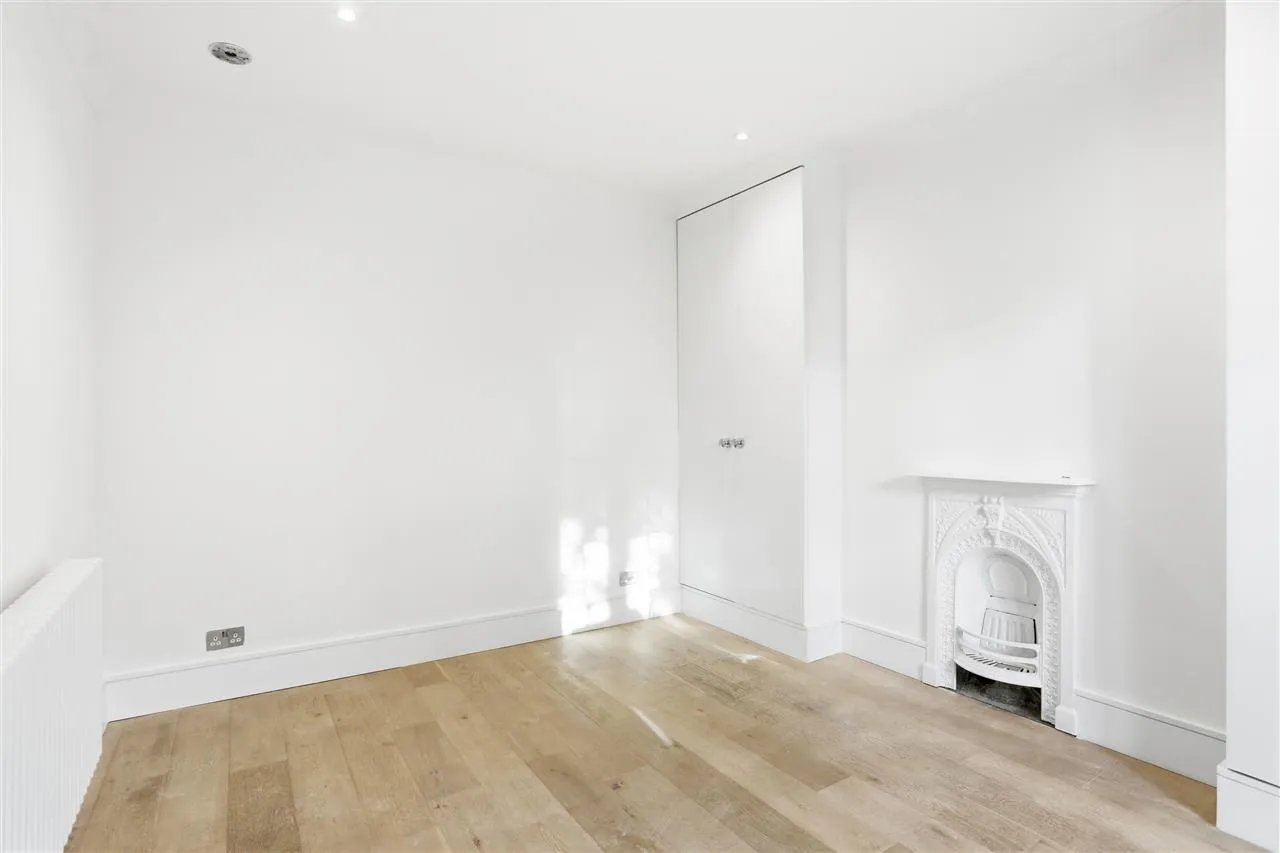 Leighton Road, London, photo 9