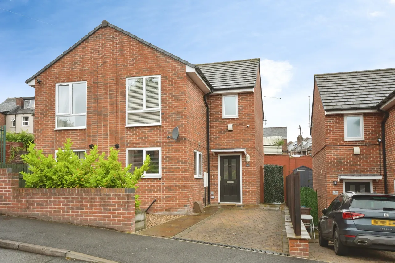 2 bed house for sale — Merton Lane, Sheffield