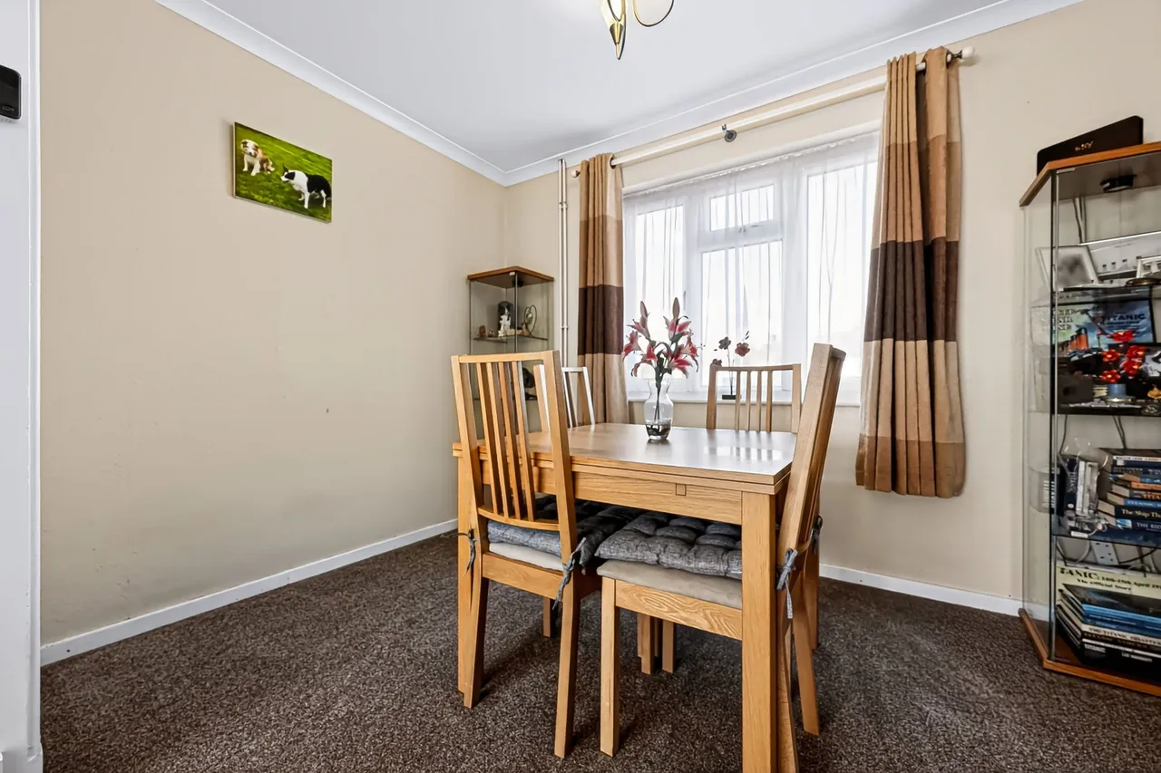 Beecroft Way, Dunstable, photo 5