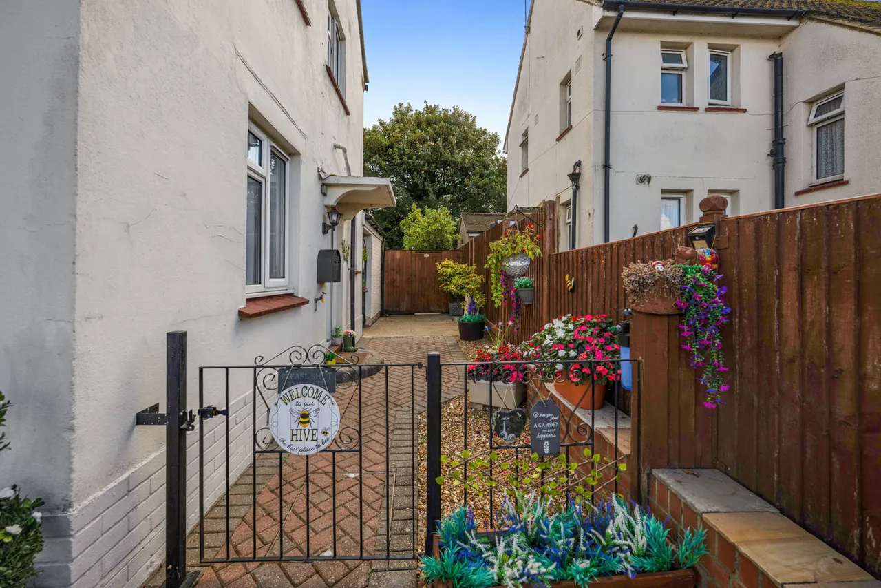 Beecroft Way, Dunstable, photo 30