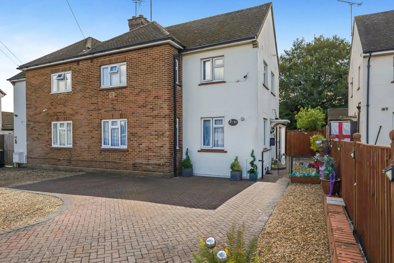 3 bed house for sale, Beecroft Way, Dunstable