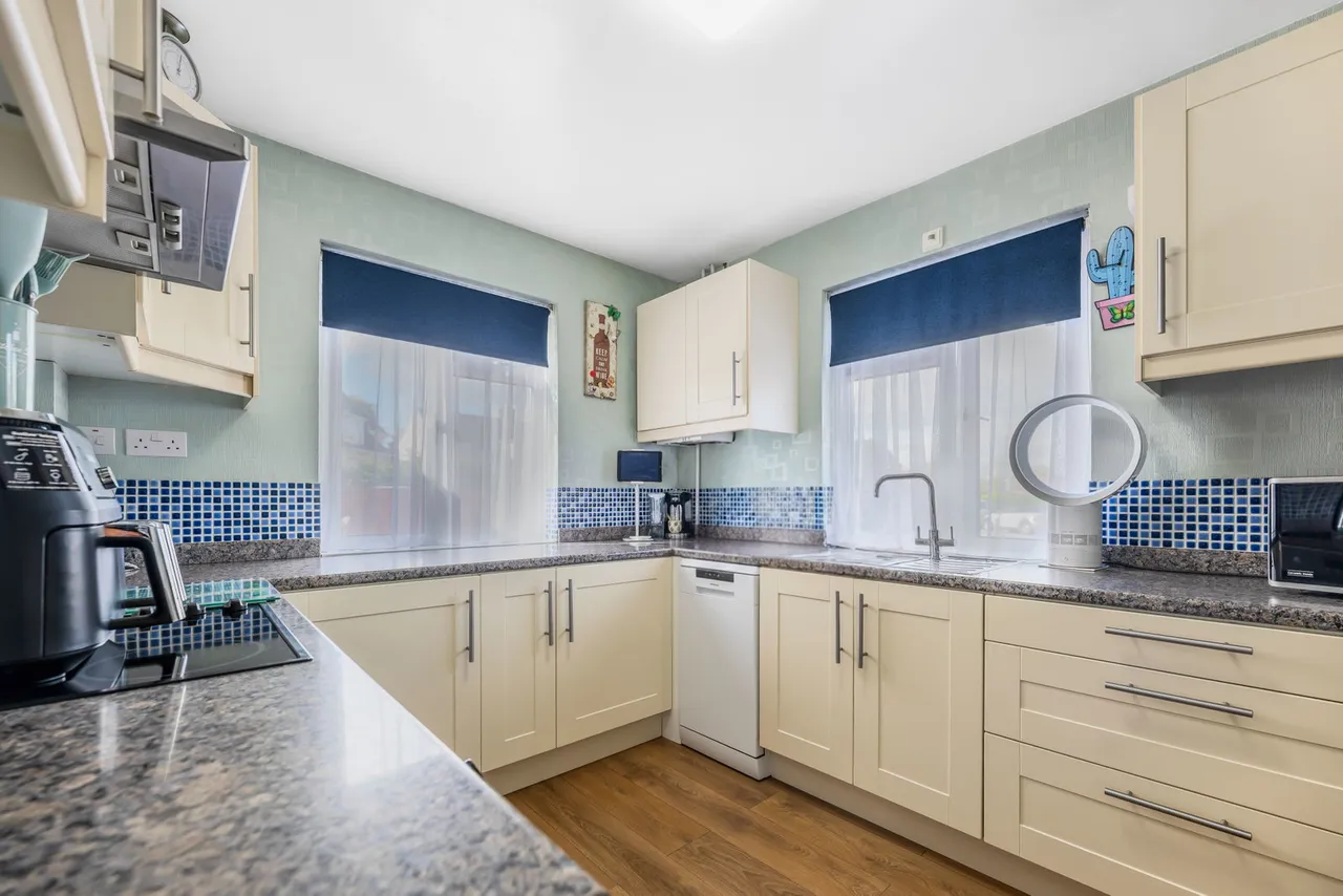 Beecroft Way, Dunstable, photo 6