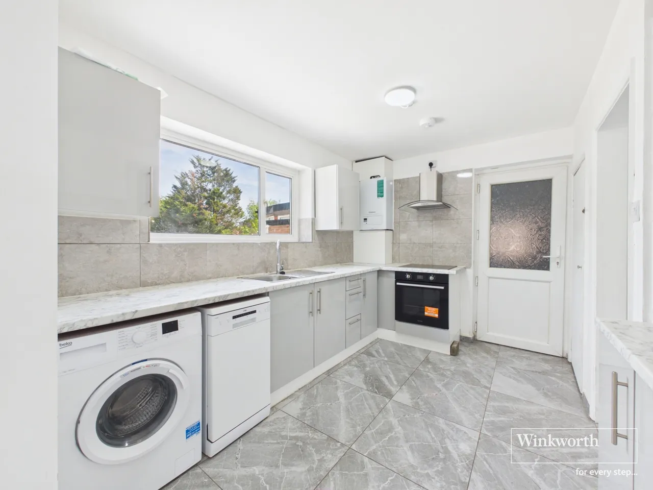 Baird Close, Kingsbury, London, NW9, photo 6