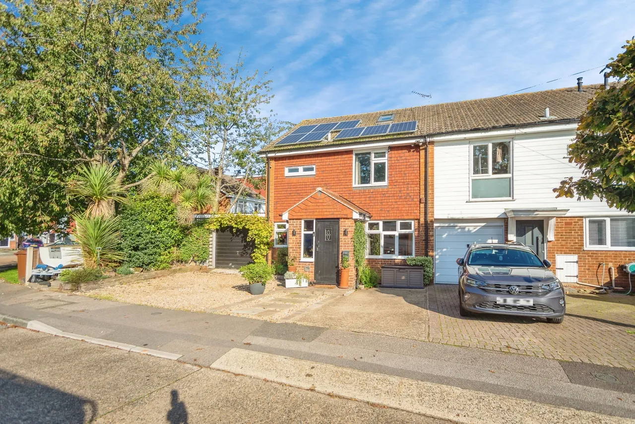 Queendown Avenue, Rainham, Gillingham, Kent, ME8, photo 17