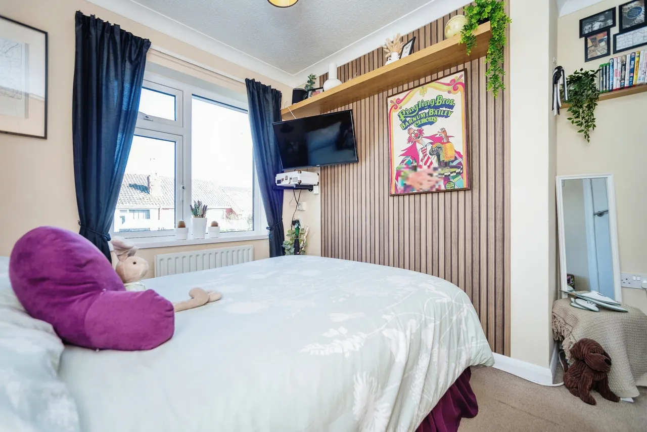 Queendown Avenue, Rainham, Gillingham, Kent, ME8, photo 9