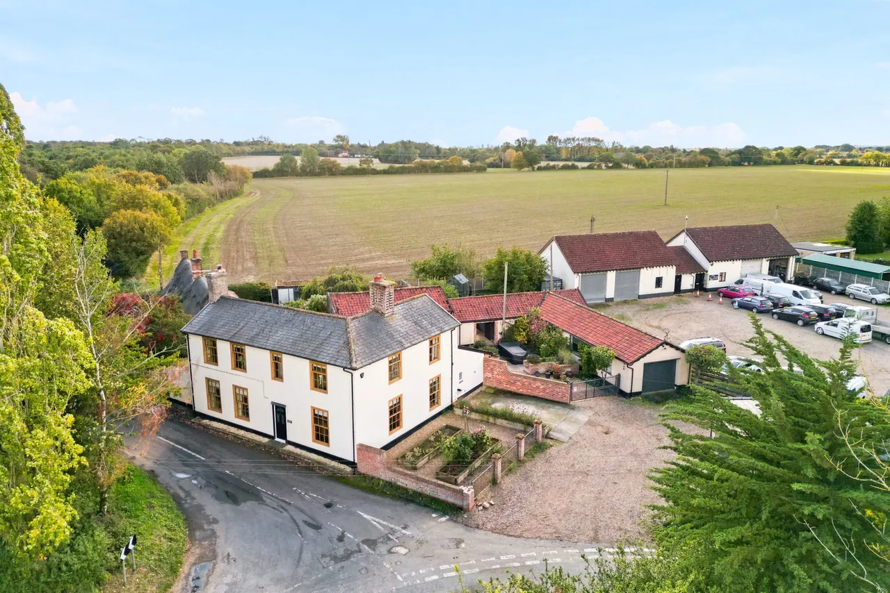 Bunwell Road, Besthorpe, NR17, photo 49