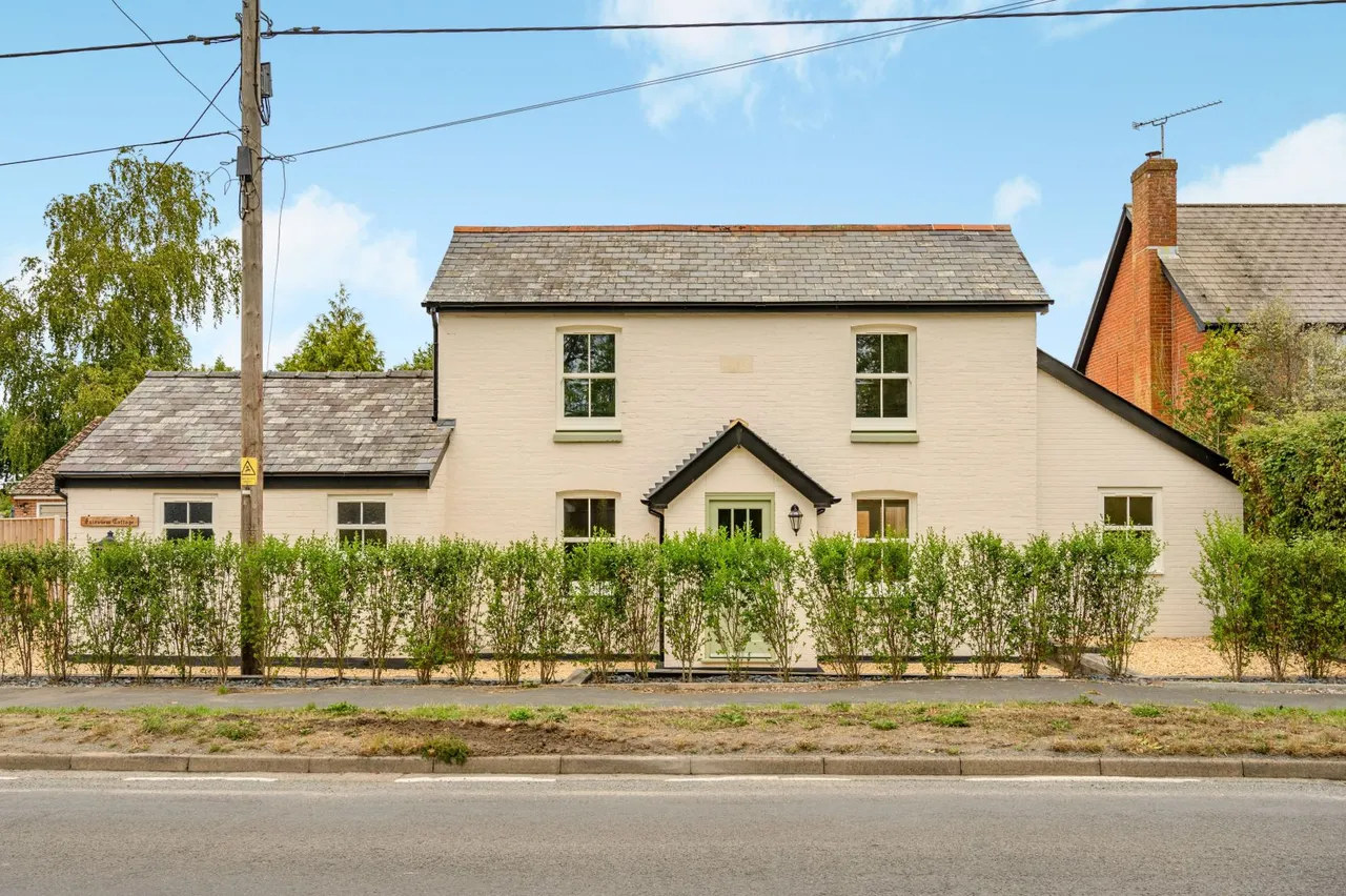 3 bed house for sale — Southampton Road, Cadnam, Southampton, Hampshire, SO40 2NF