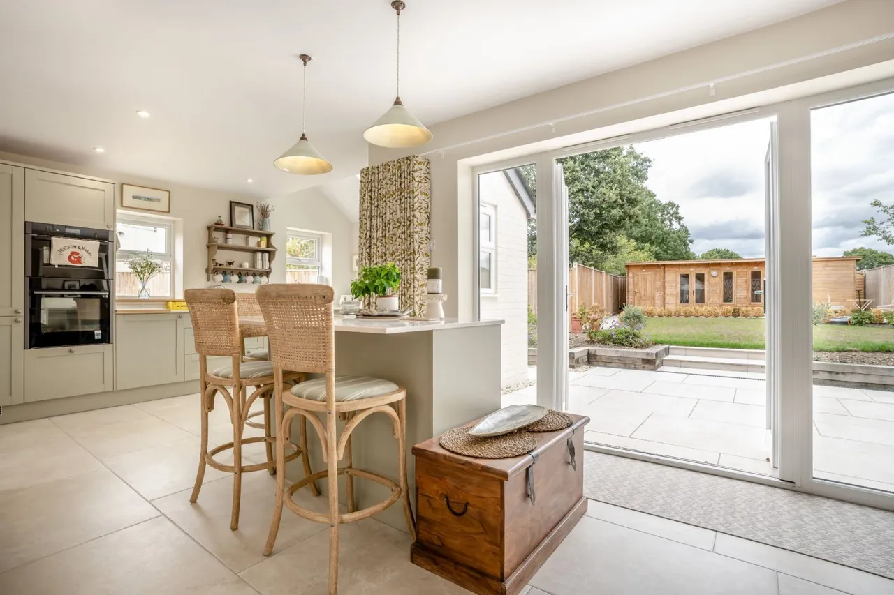Southampton Road, Cadnam, Southampton, Hampshire, SO40 2NF, photo 9