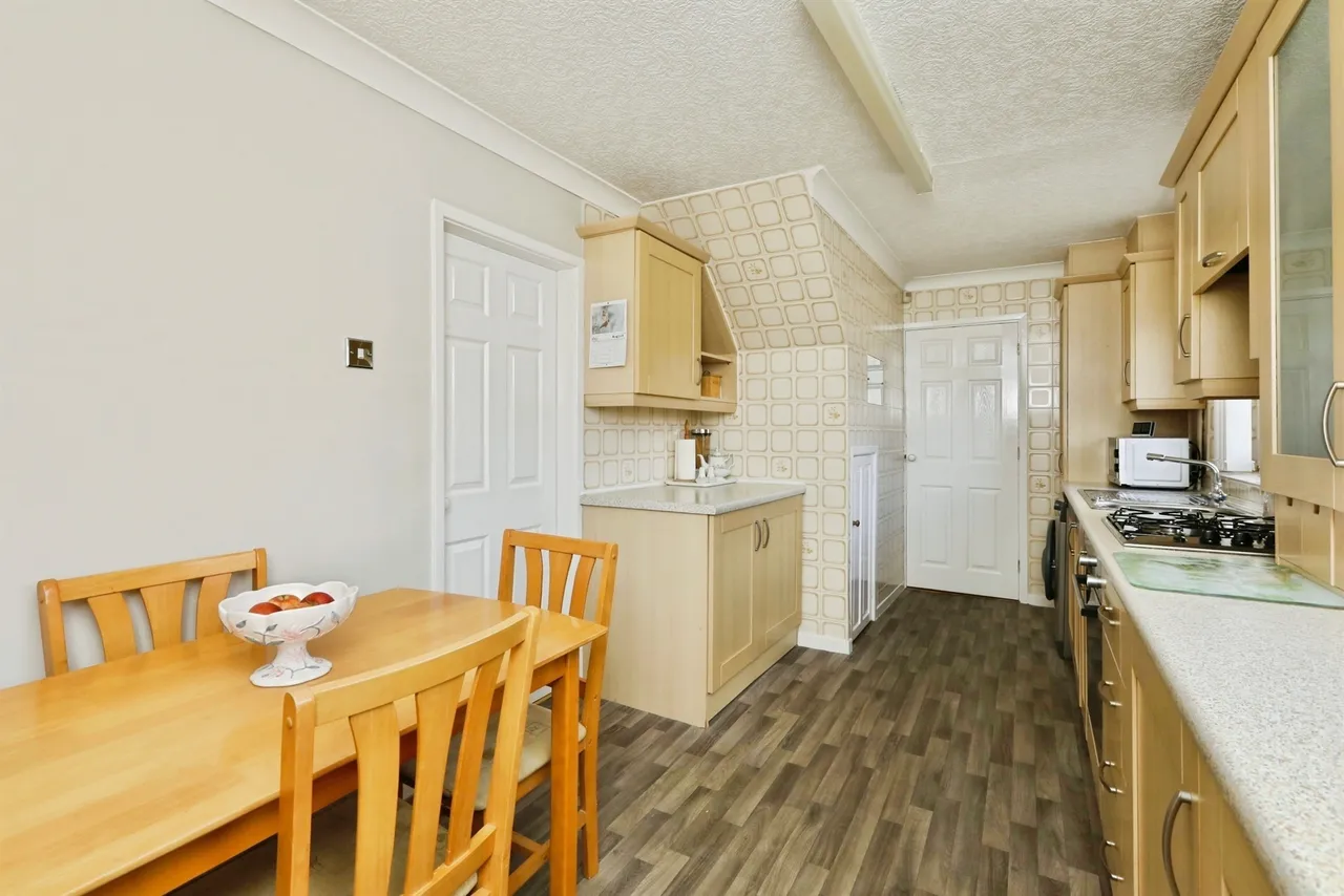 Masefield Place, Worksop, photo 5