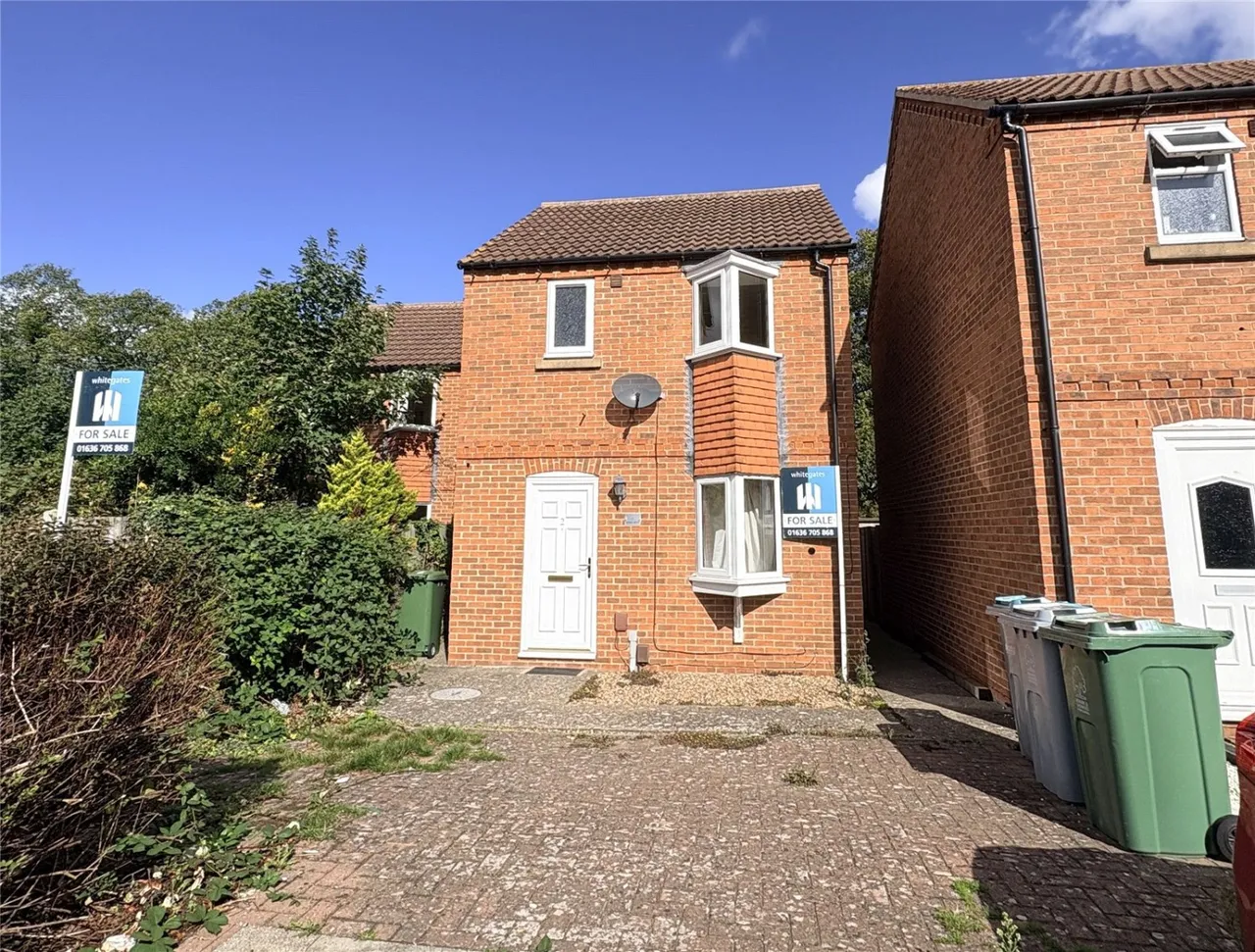 2 bed house for sale, Holly Mews, Balderton, NG24