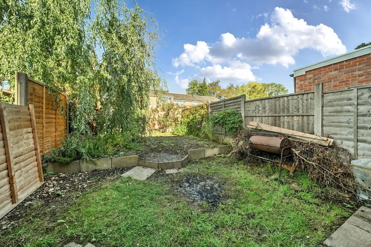 Kew Close, Birmingham, B37, photo 13