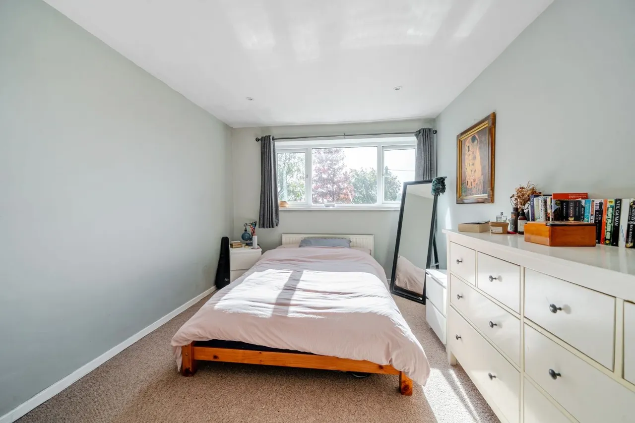 Kew Close, Birmingham, B37, photo 8
