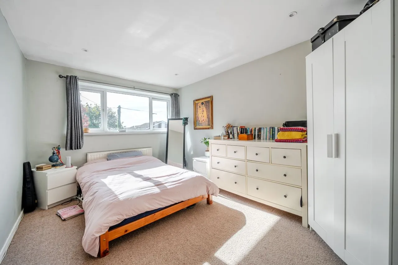 Kew Close, Birmingham, B37, photo 7