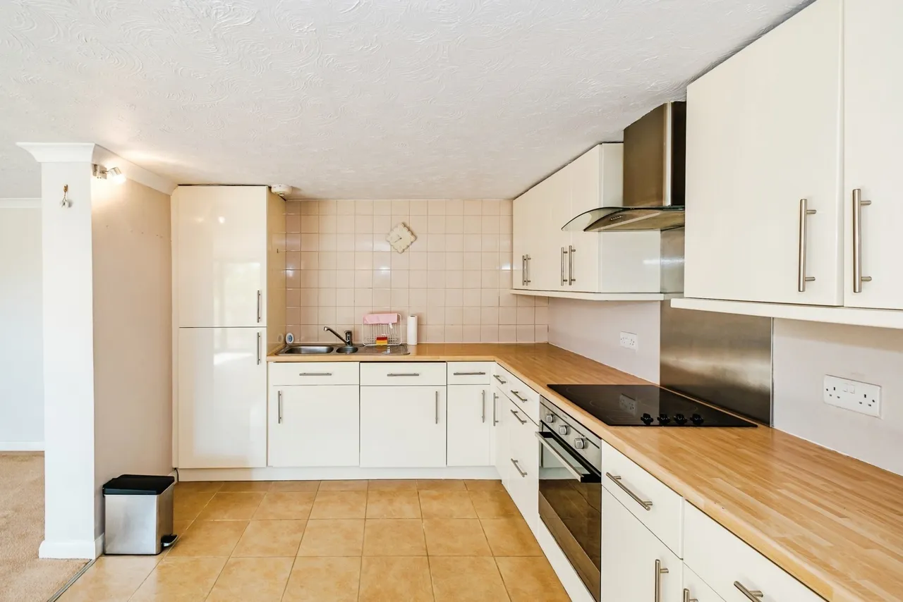 Brighton Road, Lancing, BN15, photo 3