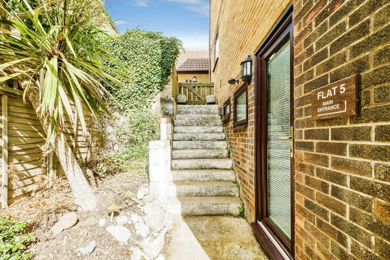 Brighton Road, Lancing, BN15, photo 13