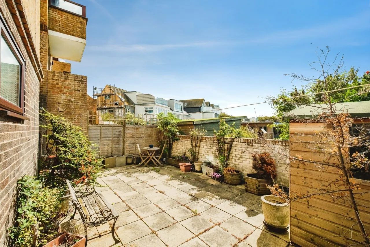 Brighton Road, Lancing, BN15, photo 12