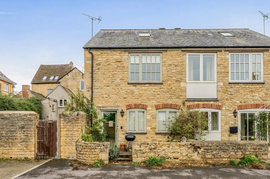 3 bed house for sale, West Street, Chipping Norton, OX7