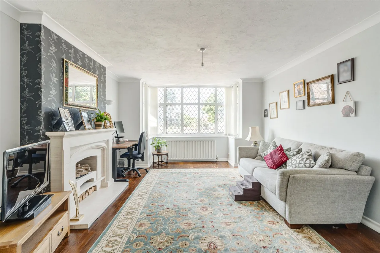 George V Avenue, Worthing, BN11, photo 3