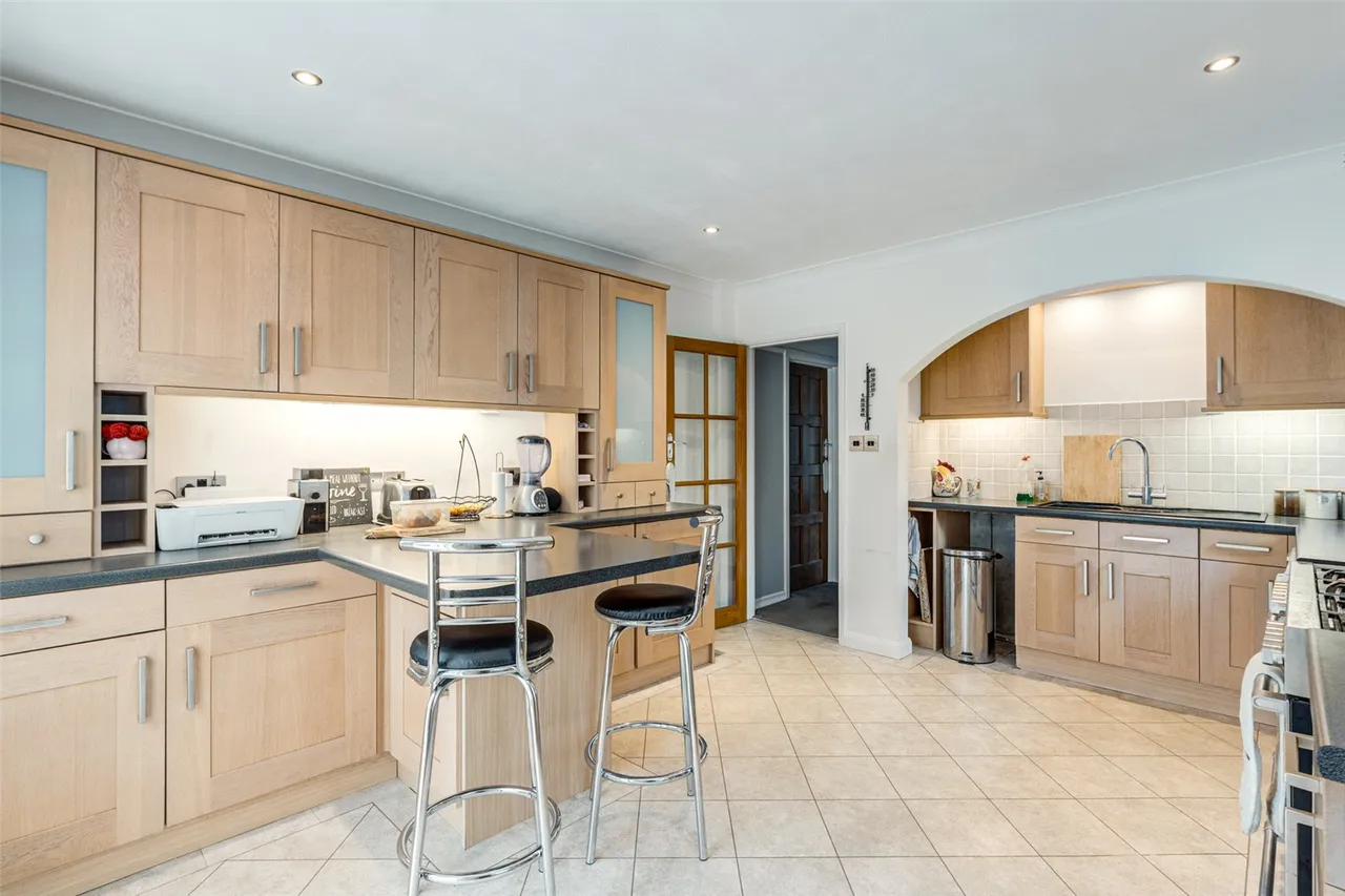 George V Avenue, Worthing, BN11, photo 4