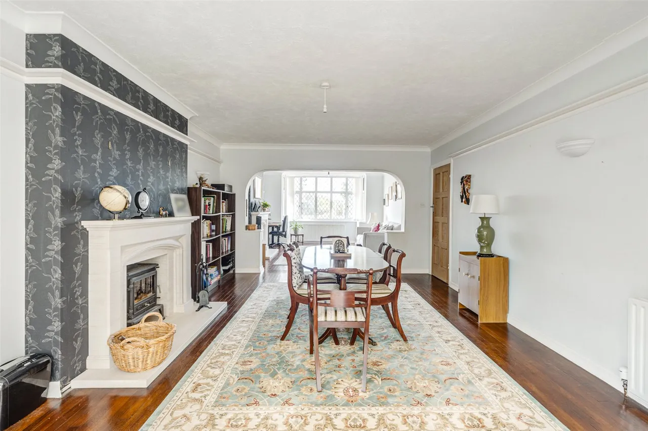 George V Avenue, Worthing, BN11, photo 5