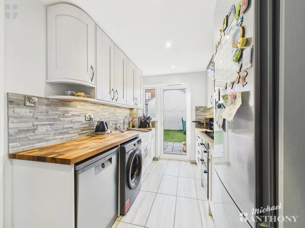 Honour Close, Aylesbury, HP20, photo 5