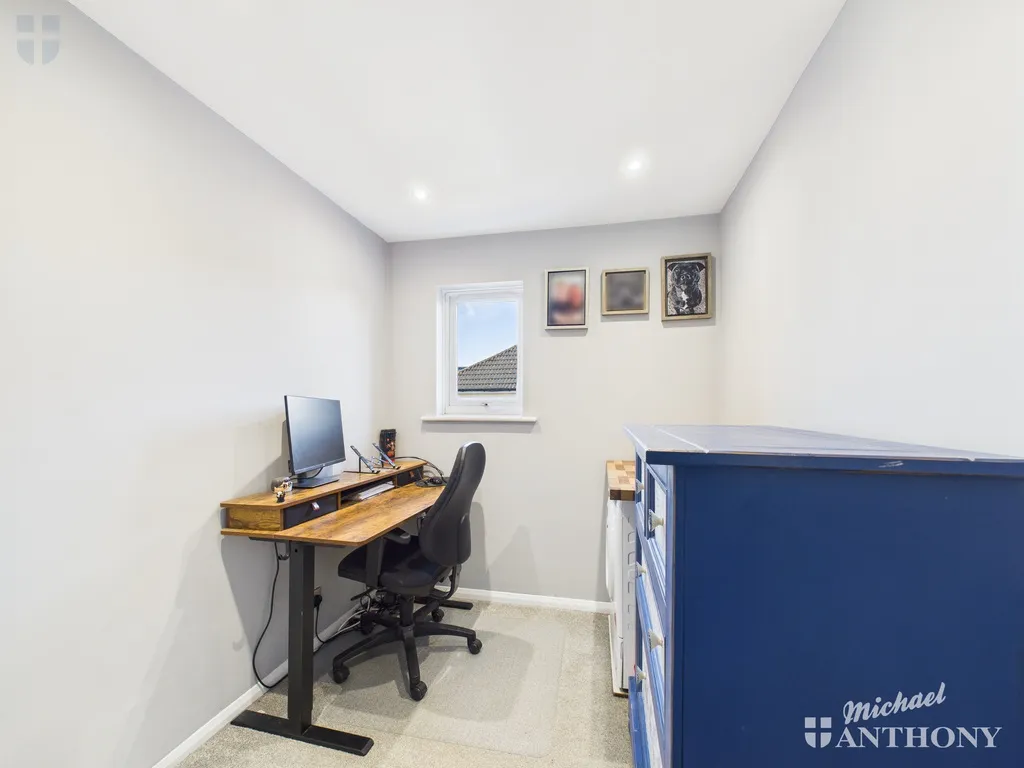 Honour Close, Aylesbury, HP20, photo 10