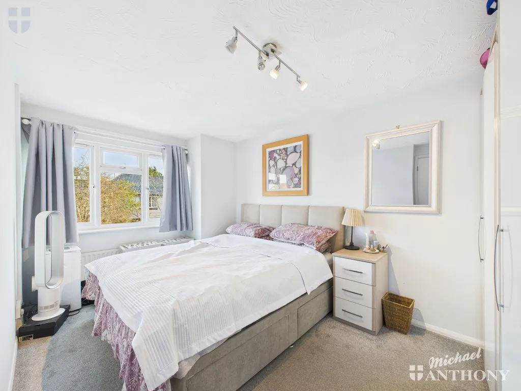 Honour Close, Aylesbury, HP20, photo 8