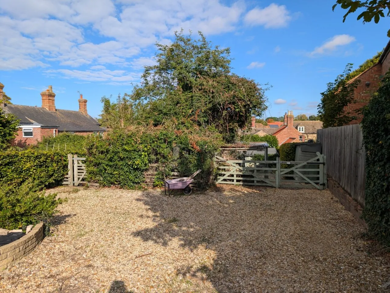 Station Road, Corby Glen, NG33, photo 43