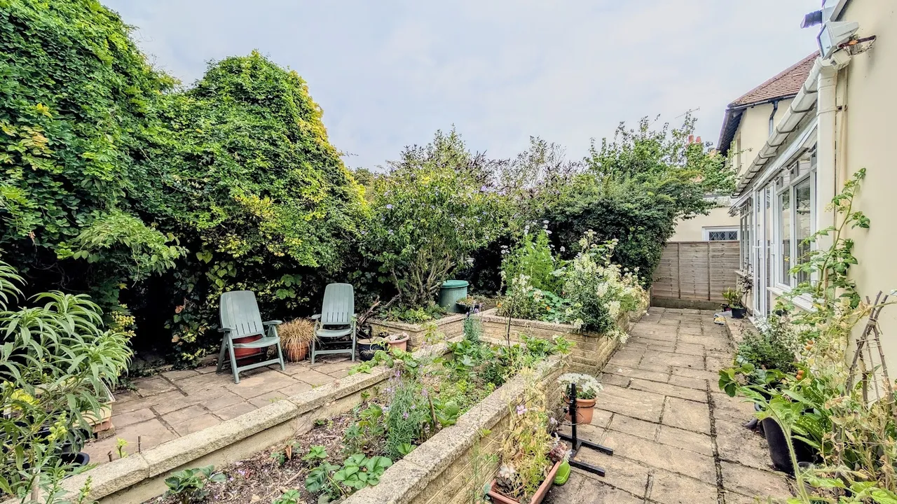 Offington Drive, Worthing, BN14, photo 21