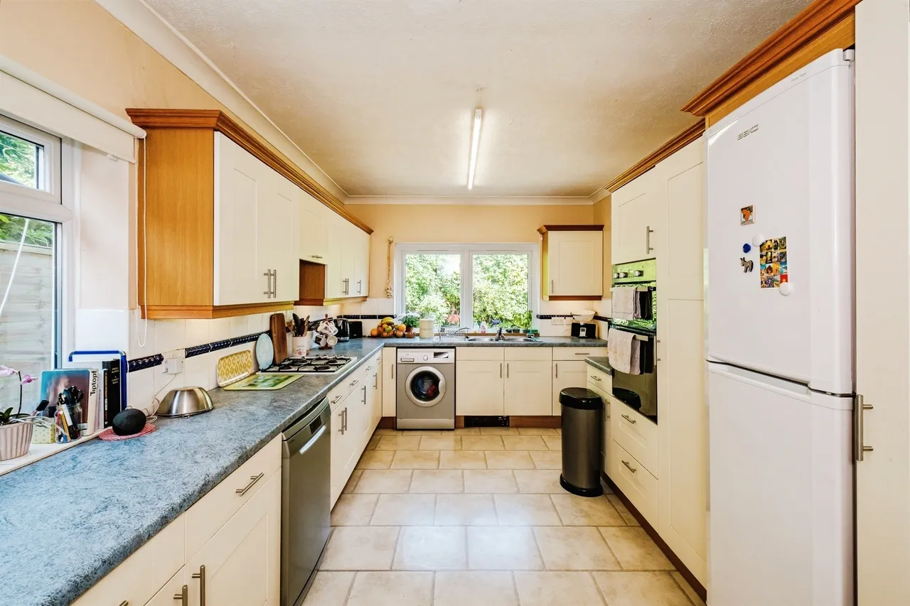 Offington Drive, Worthing, BN14, photo 8