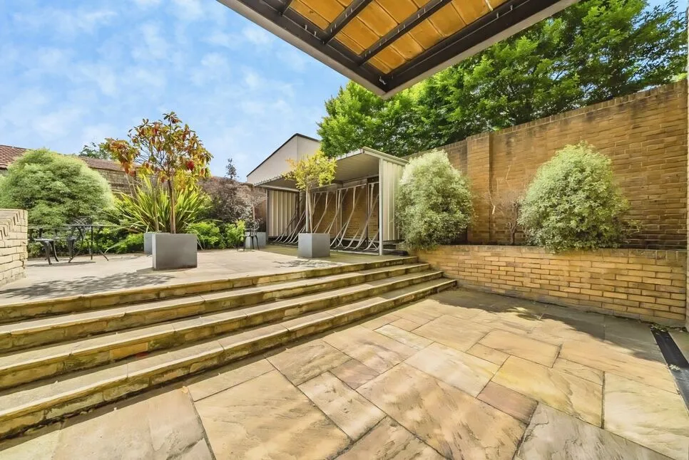 Crickett House, Plassy Road, SE6, photo 9