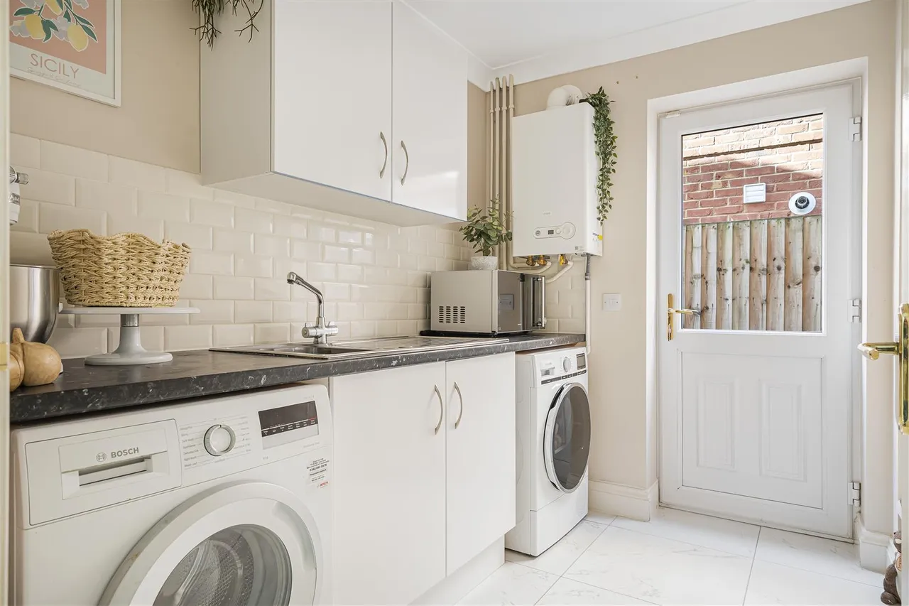 High Street, Linton, CB21, photo 8