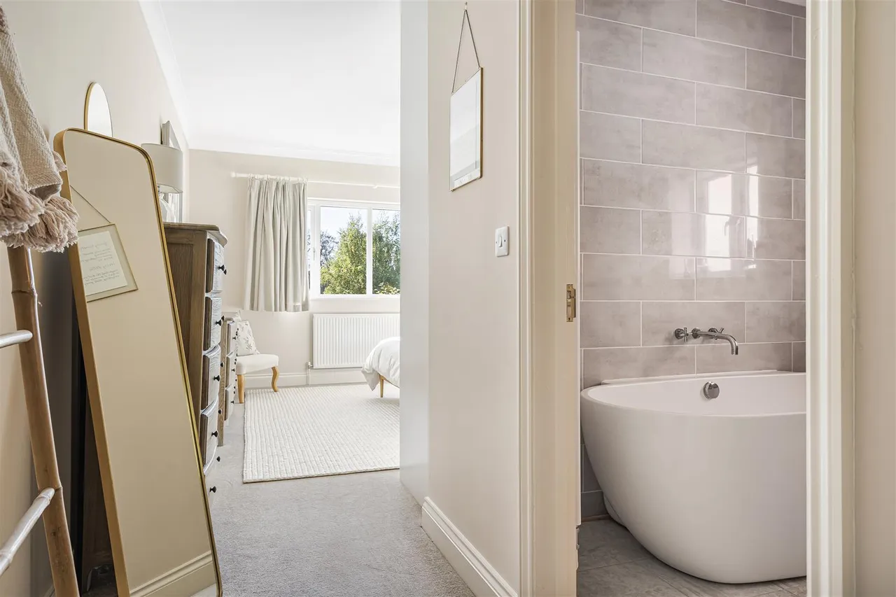 High Street, Linton, CB21, photo 17