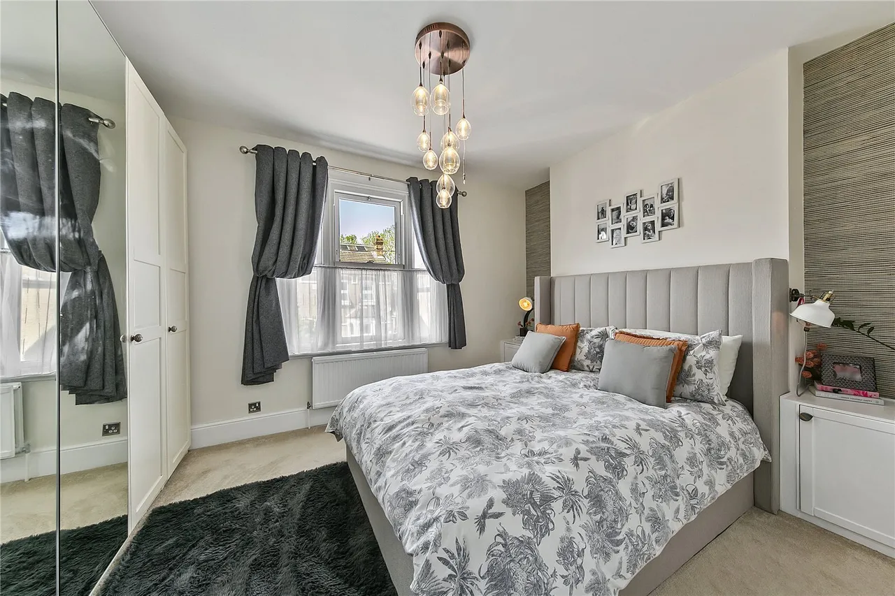 St. Georges Road, Feltham, TW13, photo 7