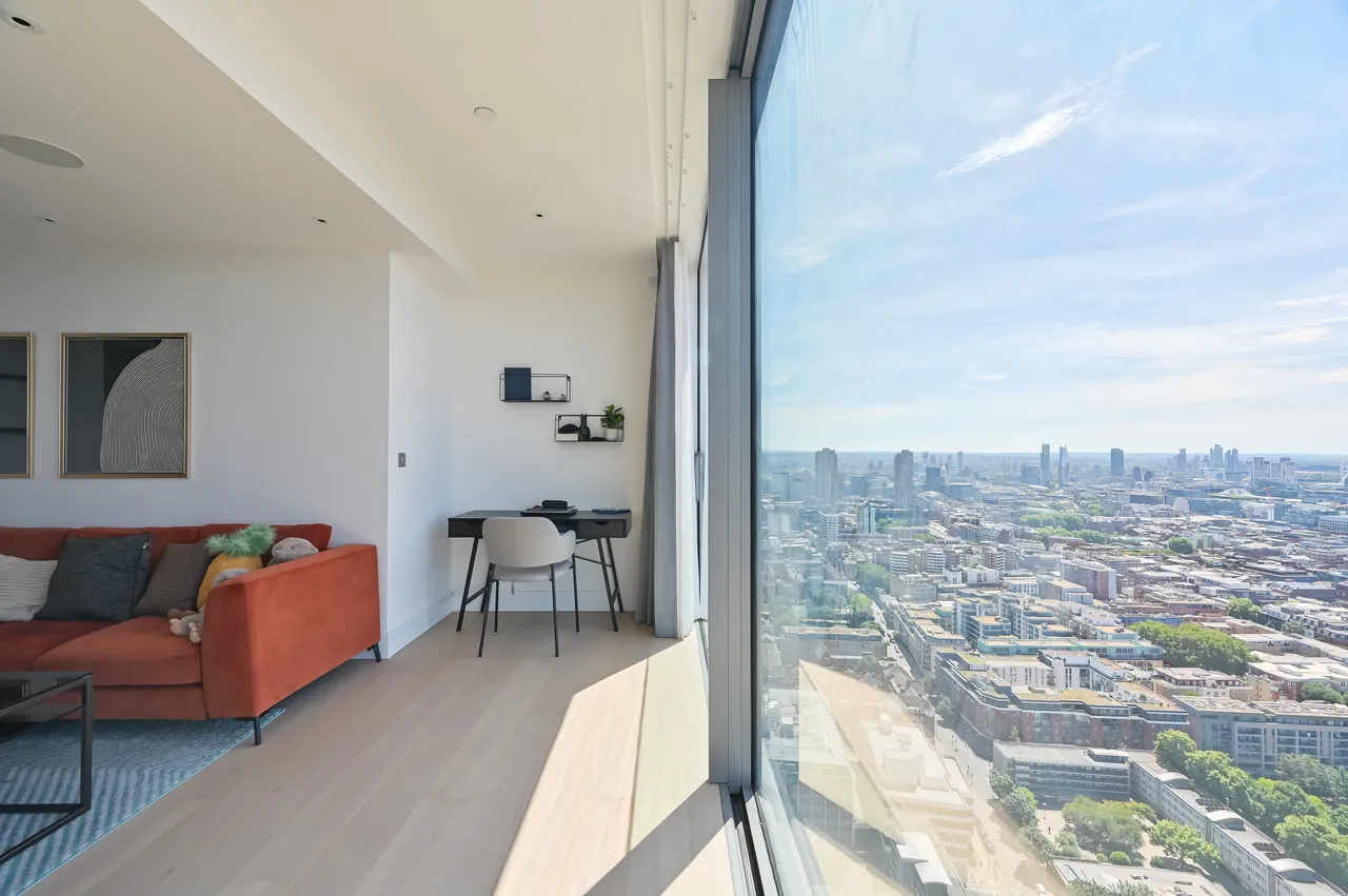 Apartment 230, Carrara Tower, LONDON, photo 3