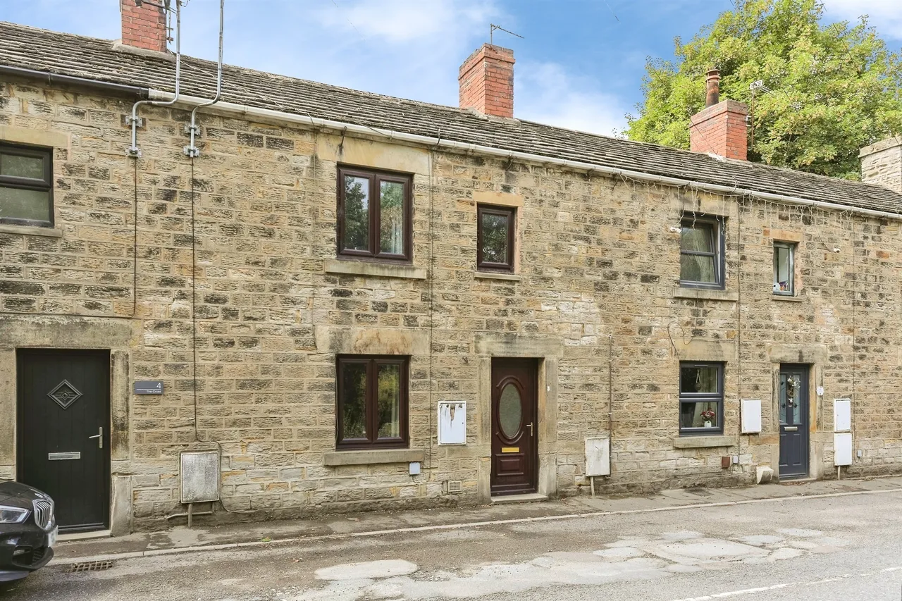 2 bed house for sale, The Cross, Silkstone, S75