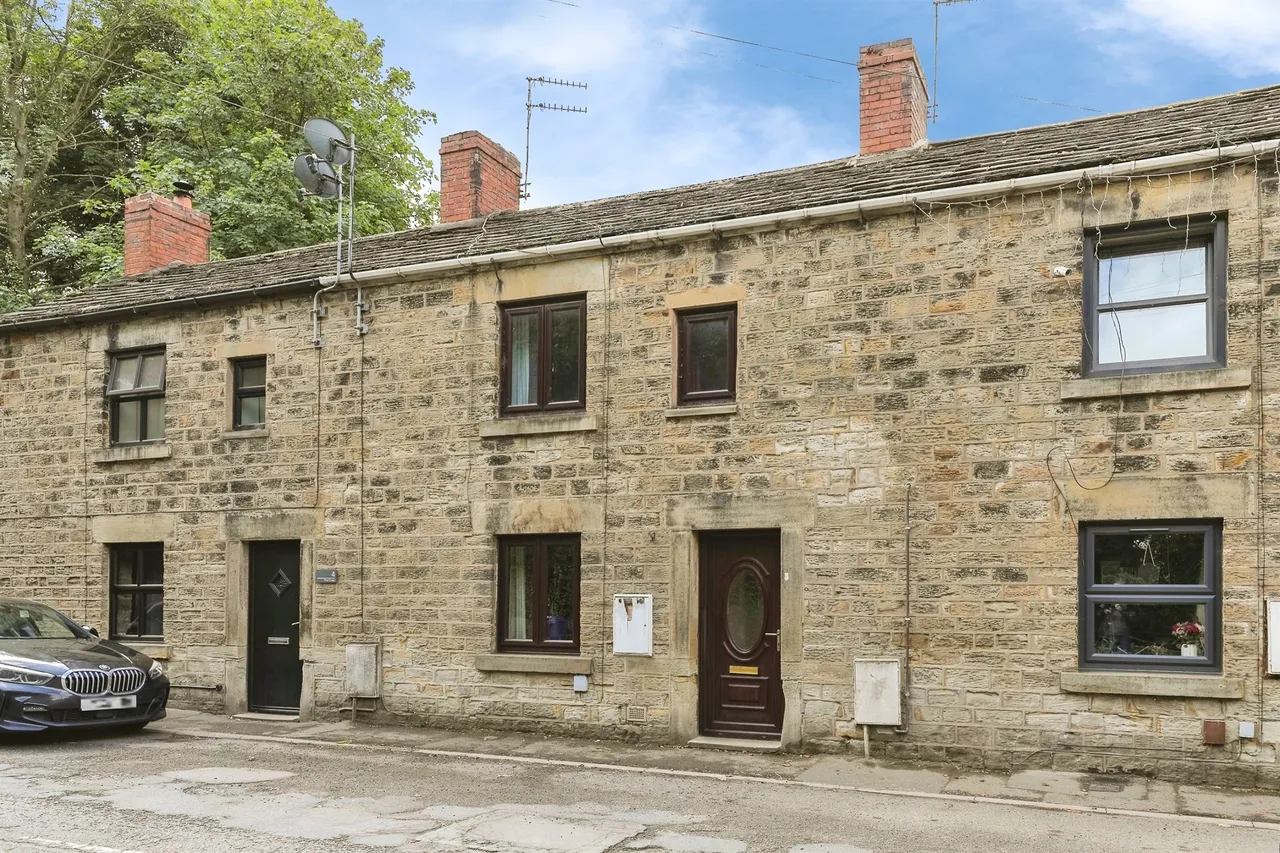The Cross, Silkstone, S75, photo 18