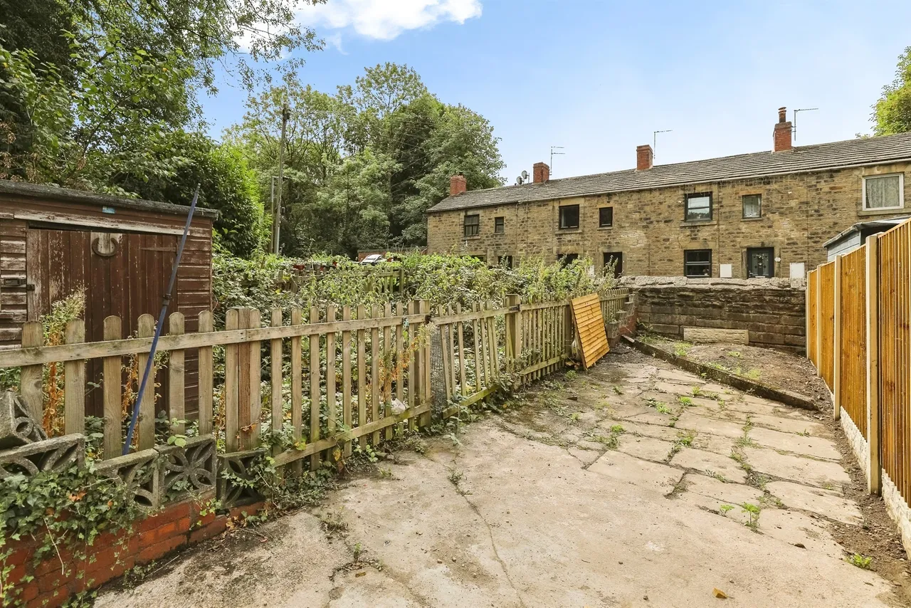 The Cross, Silkstone, S75, photo 14