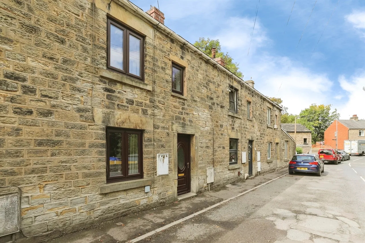 The Cross, Silkstone, S75, photo 19