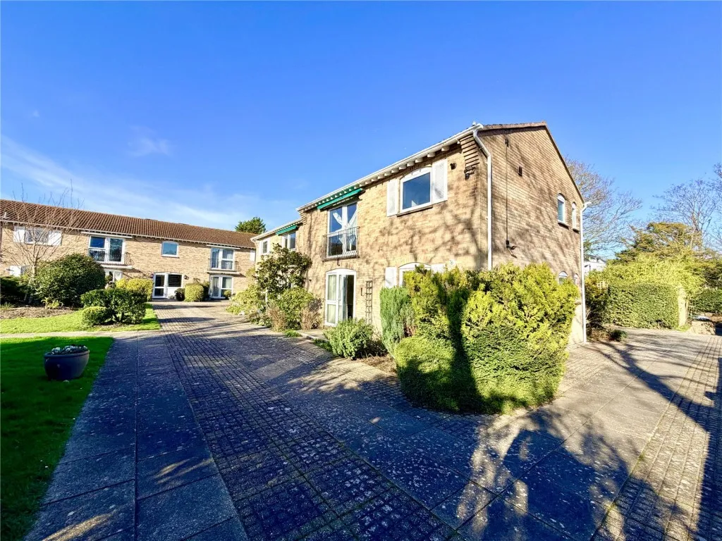 Belmore Lane, Lymington, photo 12