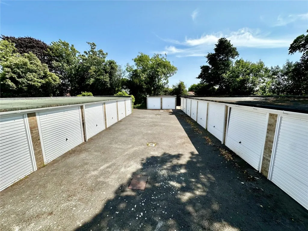 Belmore Lane, Lymington, photo 11