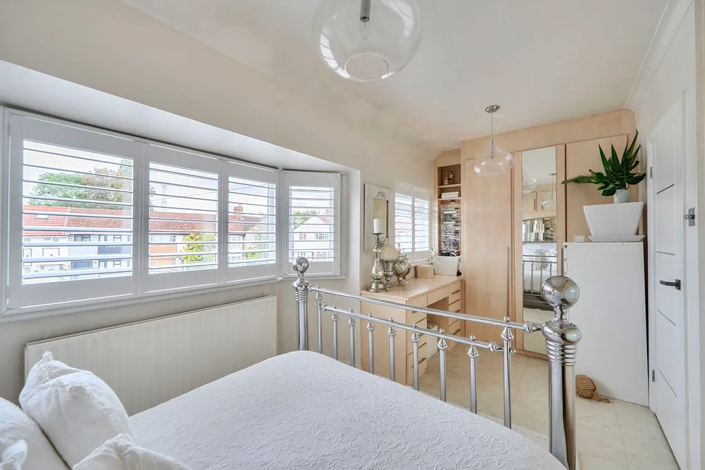 Buckland Way, Worcester Park KT4 8NT, photo 10