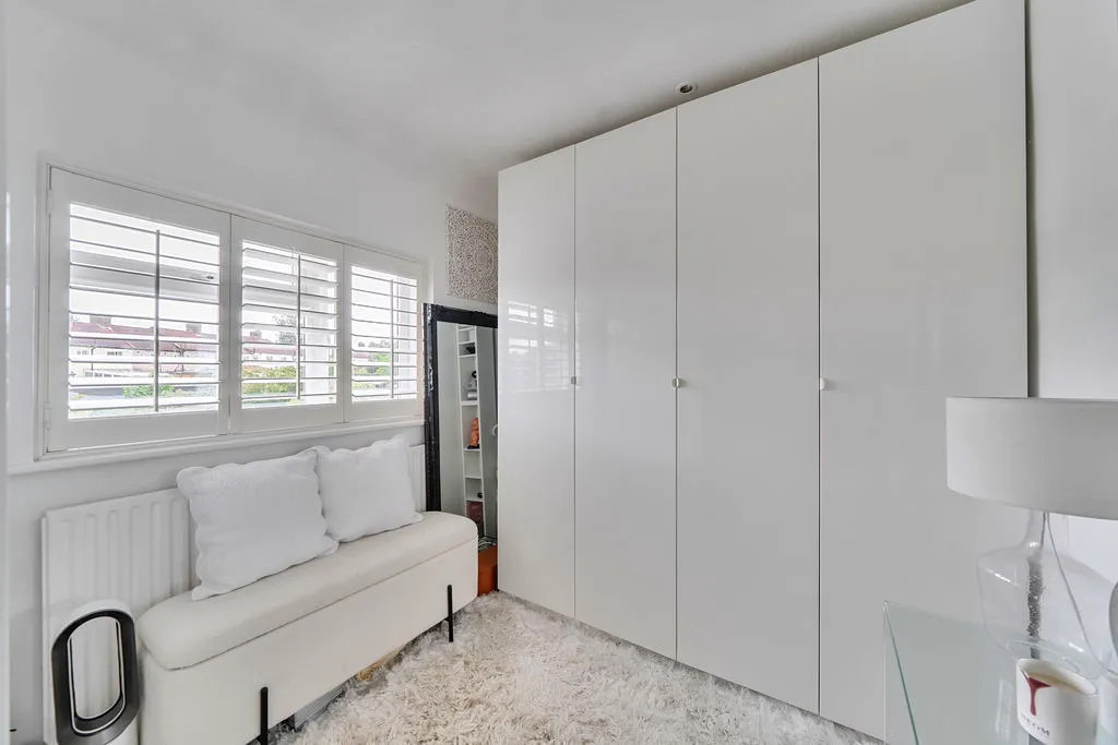 Buckland Way, Worcester Park KT4 8NT, photo 12