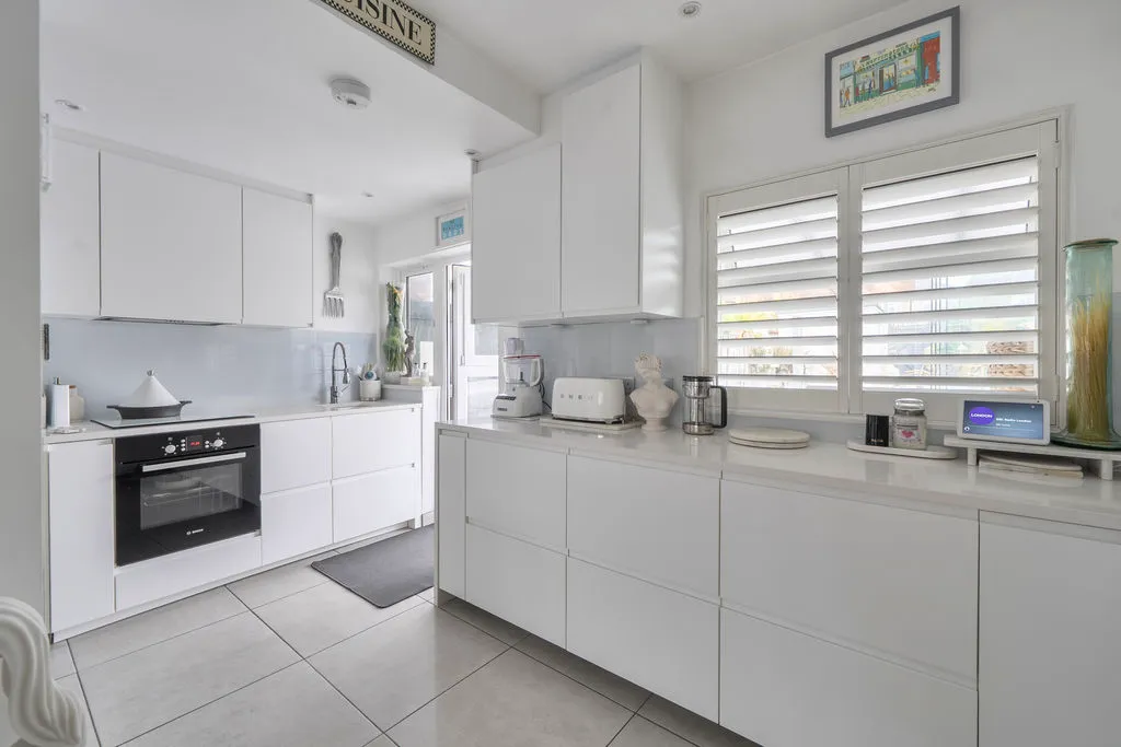 Buckland Way, Worcester Park KT4 8NT, photo 6