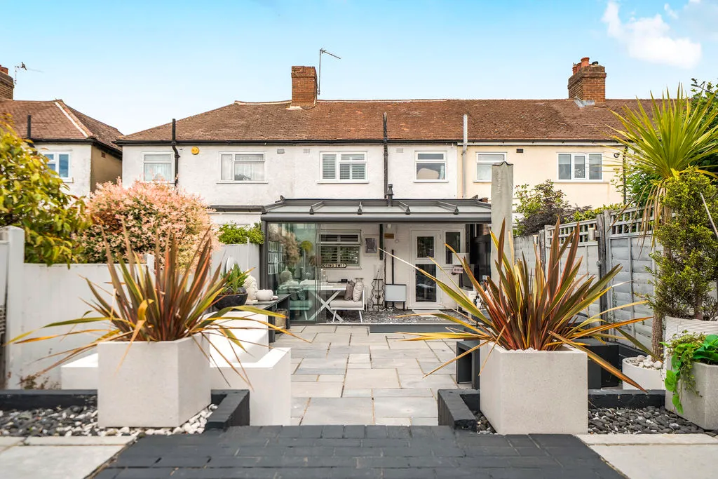 Buckland Way, Worcester Park KT4 8NT, photo 17