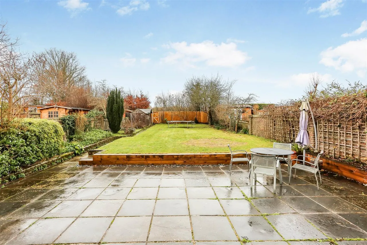 Northey Avenue, South Cheam, SM2 7HR, photo 16
